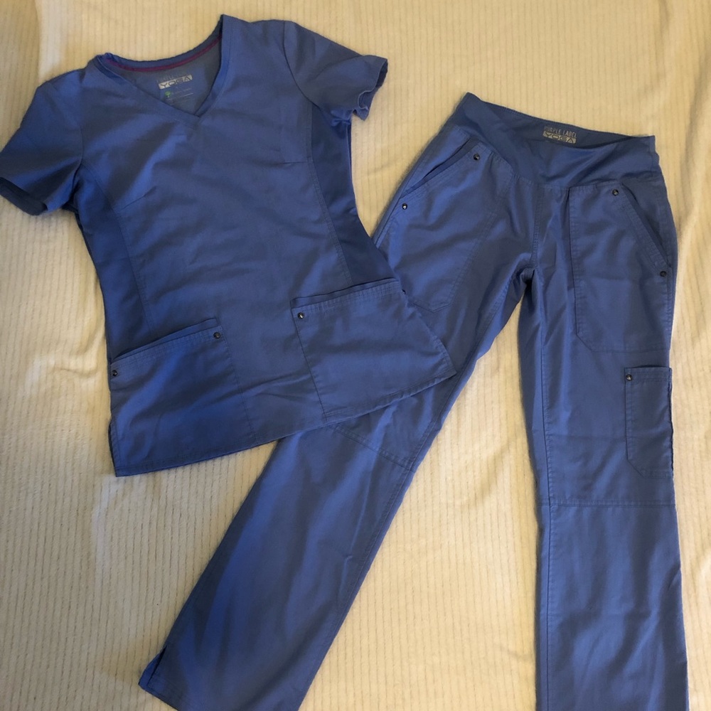 Healing hands yoga scrub set
